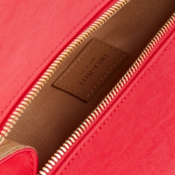 HOST PIC EMILIO PUCCI VIVARA PRINT LOGO CROSSBODY HANDBAG W/60” REMOVABLE SCARF - Picture 10 of 11